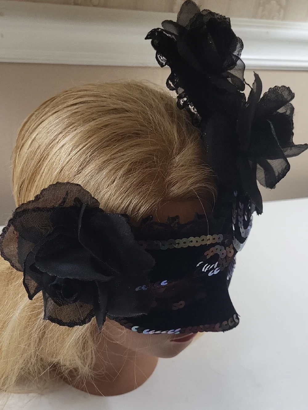 Black Lace & Sequin Masquerade Mask with Floral Accent, One Size - Picture 5 of 7